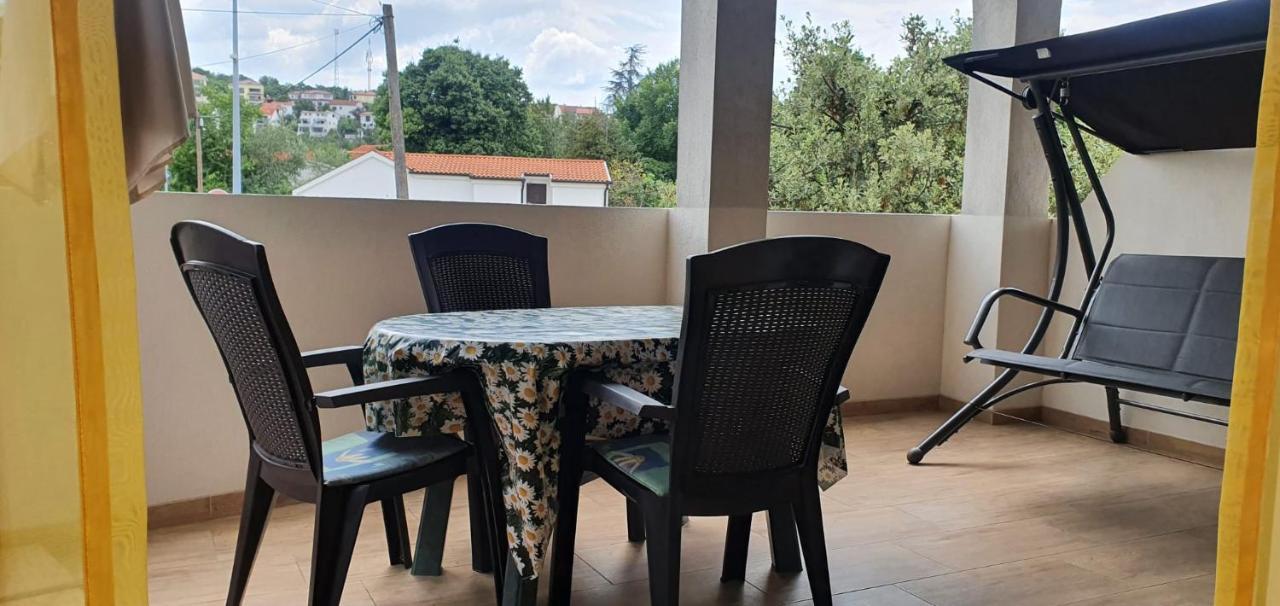 Apartmani Sonia Нівице Екстер'єр фото
