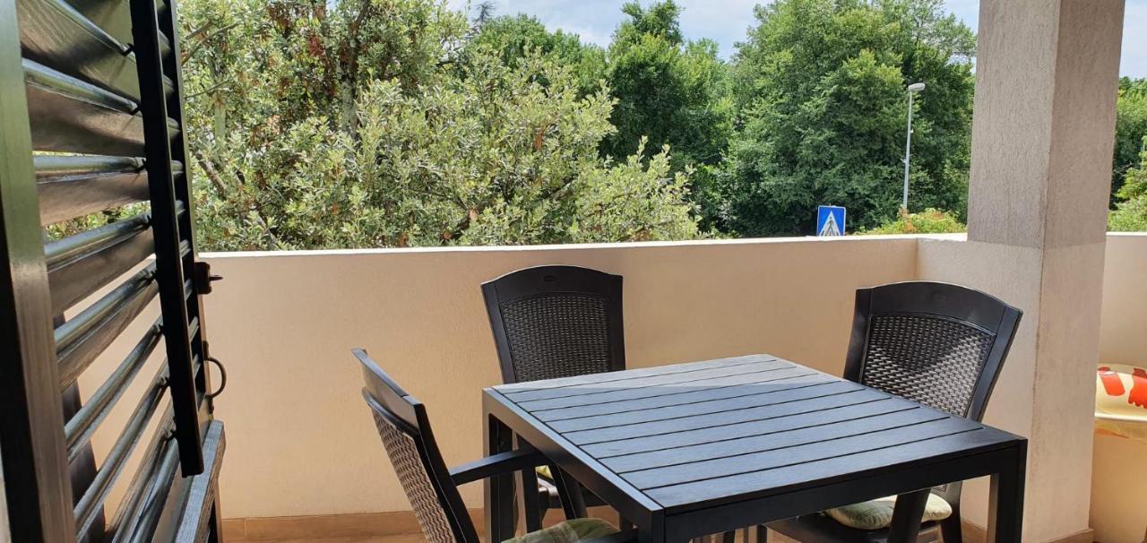 Apartmani Sonia Нівице Екстер'єр фото